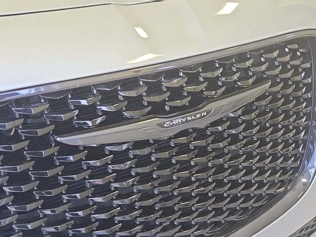 2022 Chrysler 300 Touring