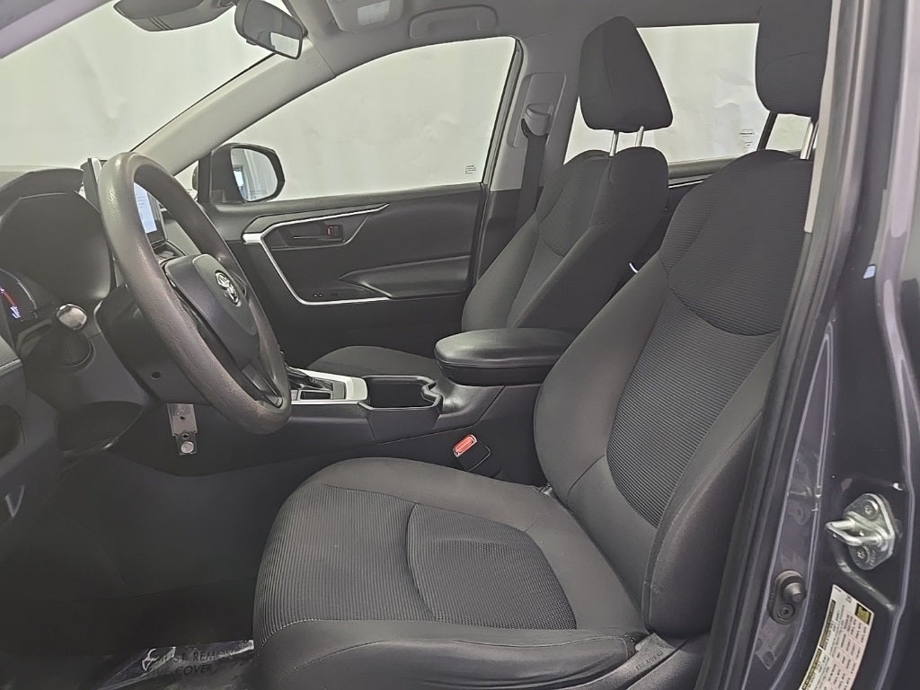 2023 Toyota RAV4 LE AWD