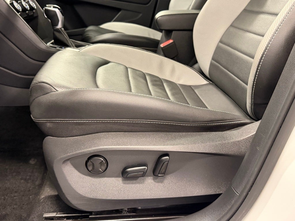 2023 Volkswagen Taos 1.5T SEL AWD