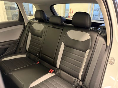 2023 Volkswagen Taos 1.5T SEL AWD