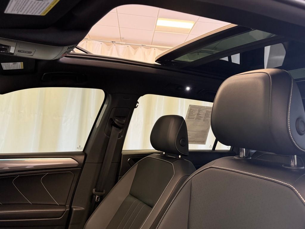 2024 Volkswagen Tiguan 2.0T SE R-Line Black AWD