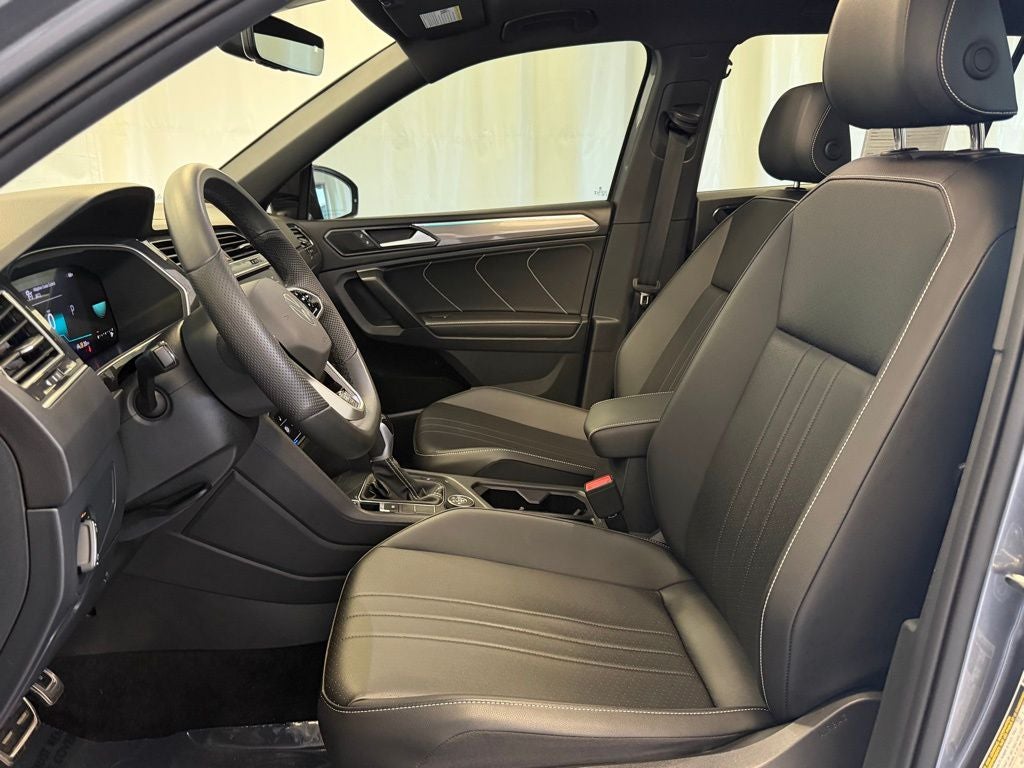 2024 Volkswagen Tiguan 2.0T SE R-Line Black AWD