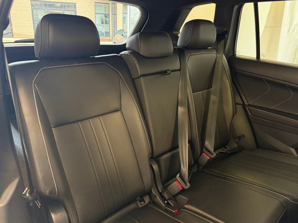 2024 Volkswagen Tiguan 2.0T SE R-Line Black AWD