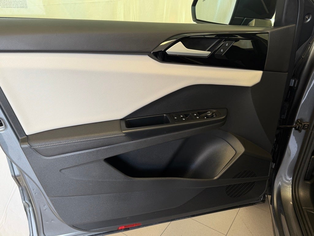 2025 Volkswagen Taos 1.5T S AWD