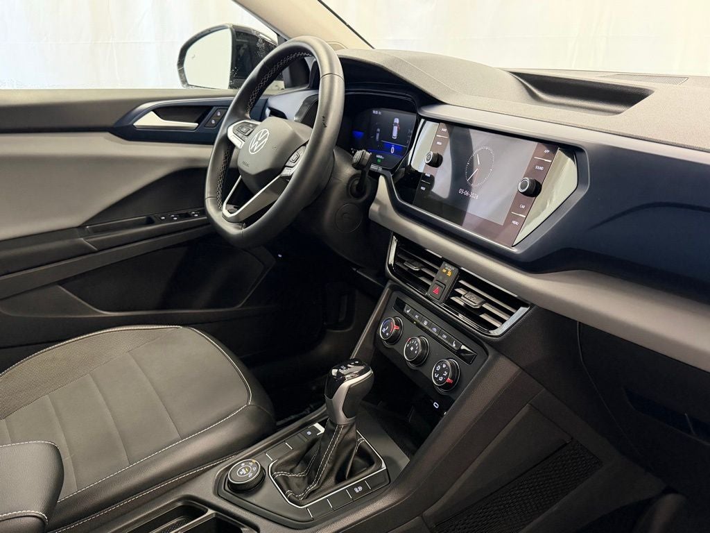 2022 Volkswagen Taos 1.5T SE AWD