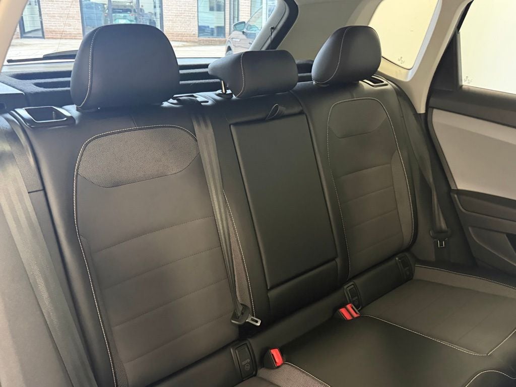 2022 Volkswagen Taos 1.5T SE AWD