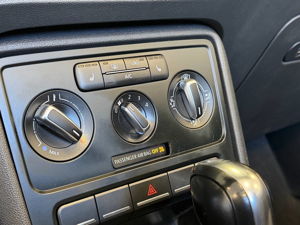 2013 Volkswagen Beetle 2.5L