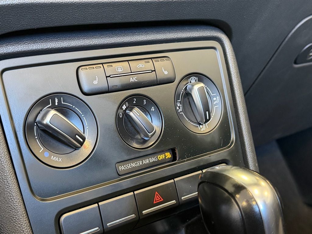 2013 Volkswagen Beetle 2.5L