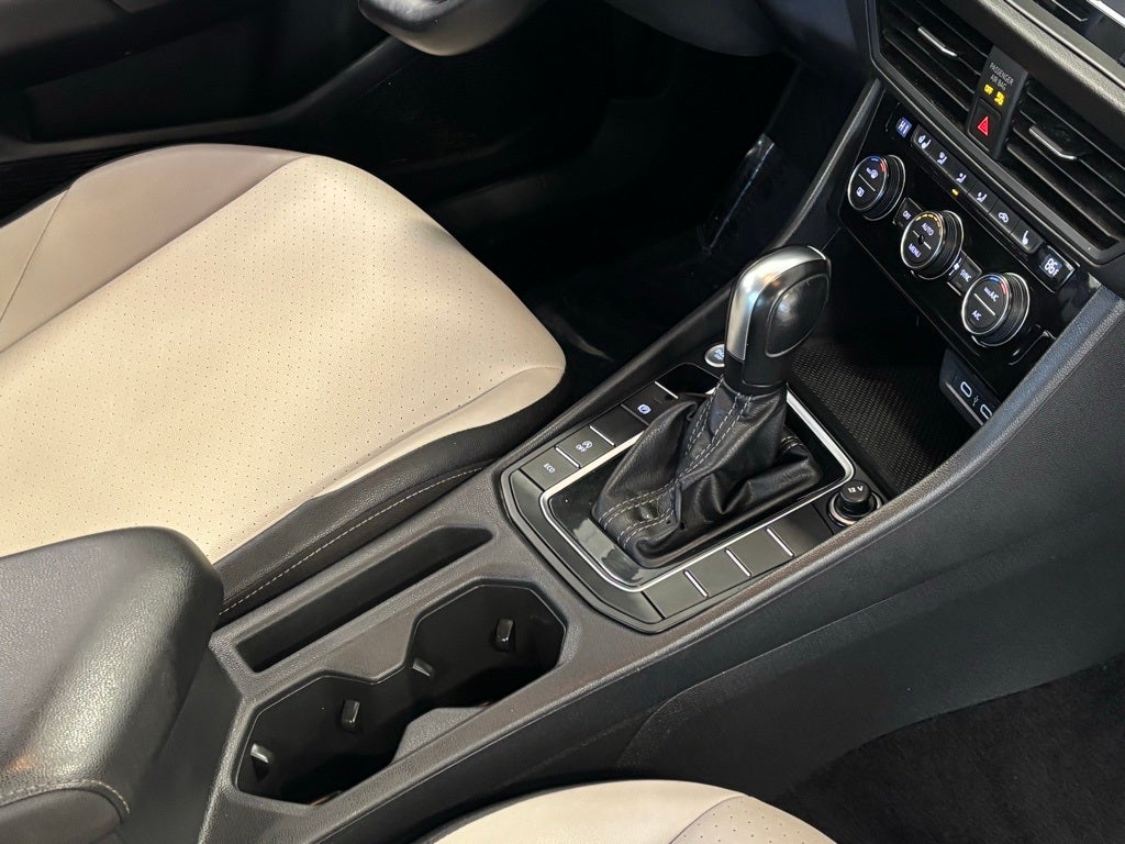 2020 Volkswagen Jetta R-Line