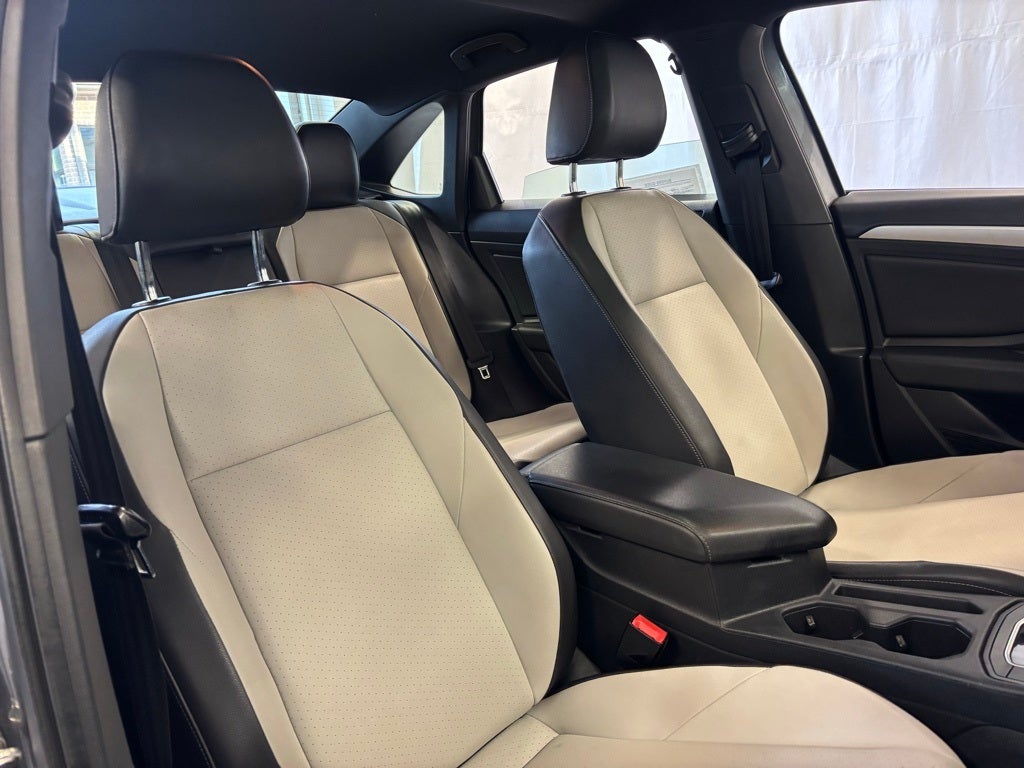 2020 Volkswagen Jetta R-Line