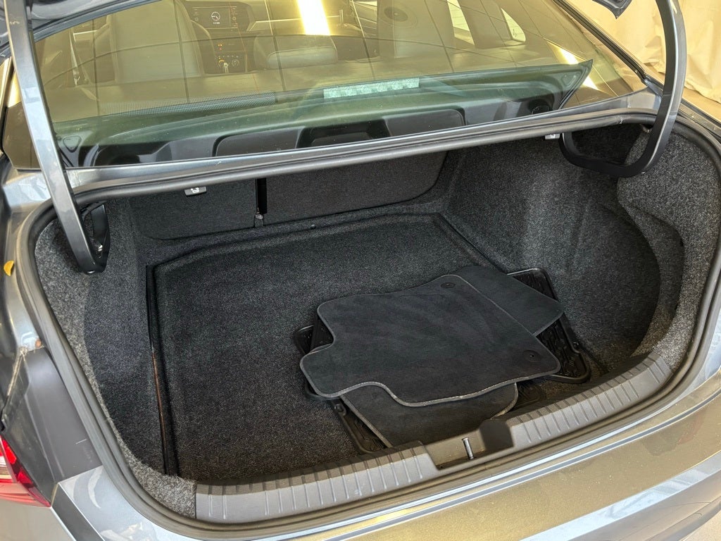 2020 Volkswagen Jetta R-Line