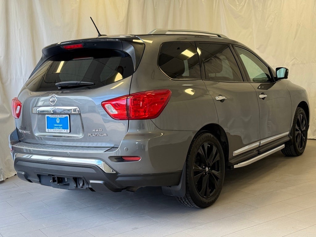 2017 Nissan Pathfinder Platinum 4WD