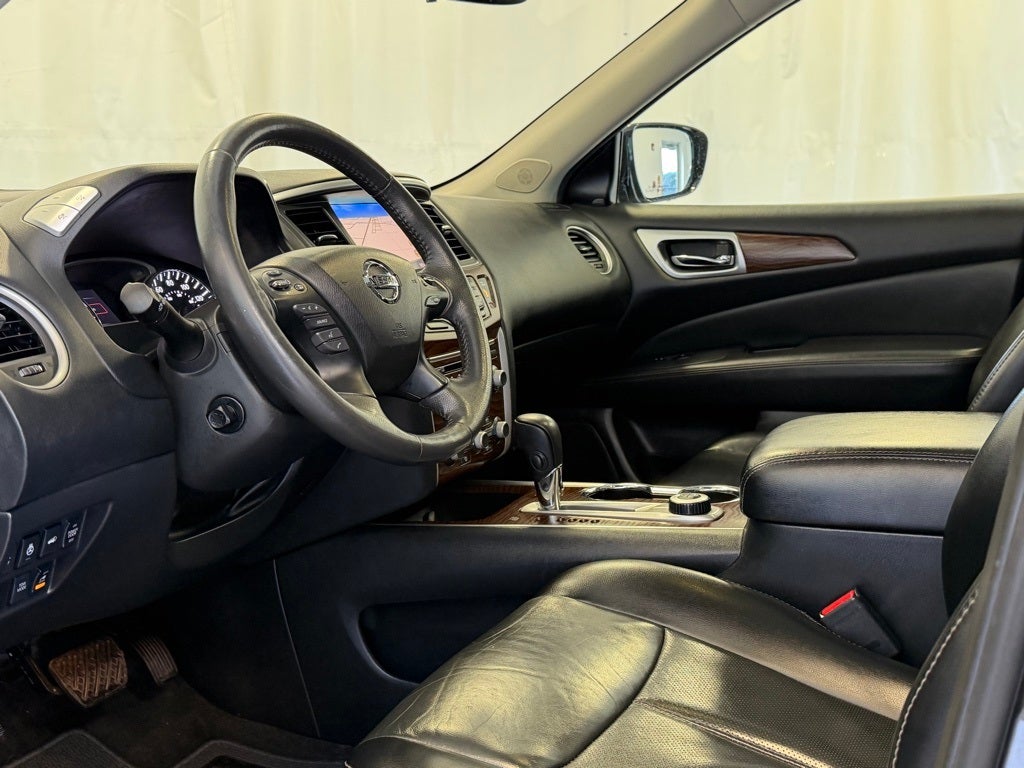 2017 Nissan Pathfinder Platinum 4WD