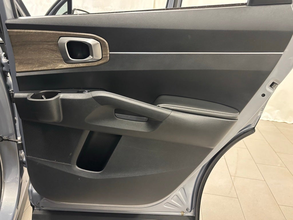 2022 Kia Sorento S AWD