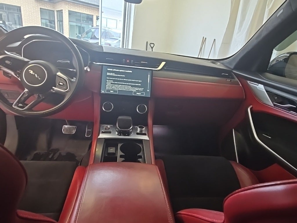 2021 Jaguar F-PACE SVR