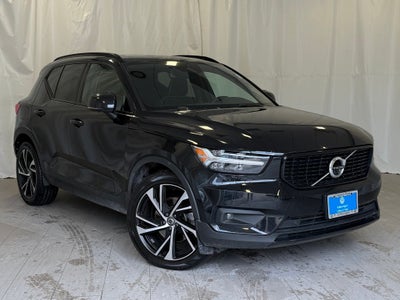 2022 Volvo XC40 R-Design AWD