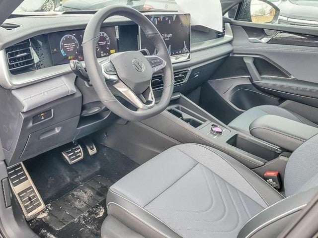 2026 Volkswagen Tiguan SE R-Line AWD