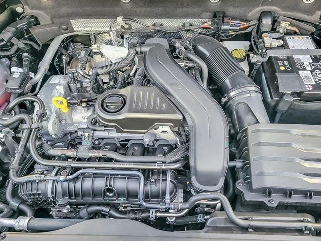 2026 Volkswagen Taos SE AWD